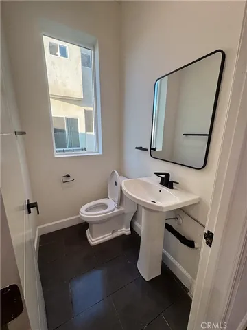 $3,300 | 11255 Tiara Street, Unit 11257 1/2, North Hollywood, CA 91601