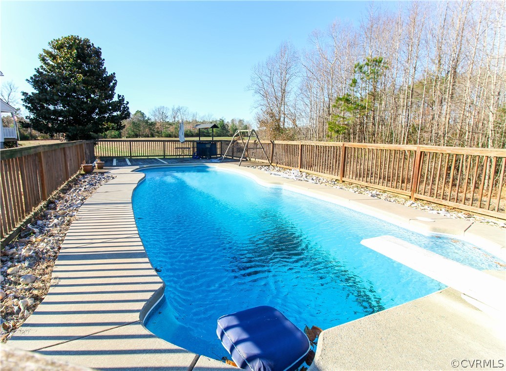 875 Powcan Road Dunnsville, VA 22454 - Photo 8 of 27 Gallery Image 8