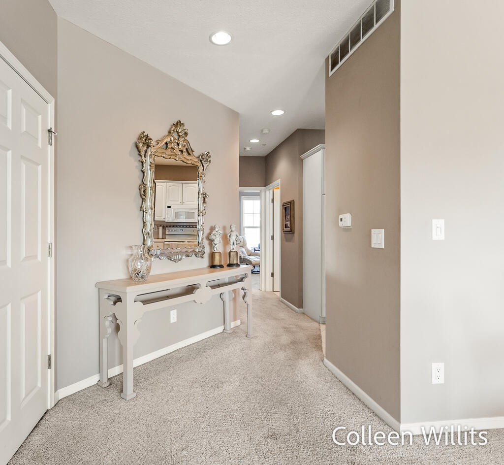 300 South Rath Avenue, Unit 43 Ludington, MI 49431 - Photo 16 of 45 300S.RathAve-25LoRes