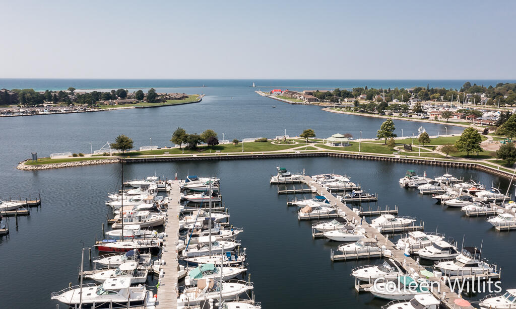 300 South Rath Avenue, Unit 43 Ludington, MI 49431 - Photo 2 of 45 300S.RathAve-7LoRes