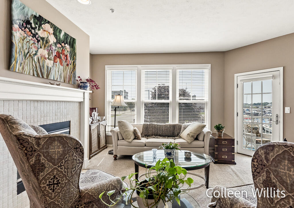 300 South Rath Avenue, Unit 43 Ludington, MI 49431 - Photo 8 of 45 300S.RathAve-17LoRes