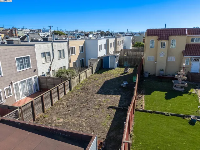 $800,000 | 3327 Quintara Street, San Francisco, CA 94116