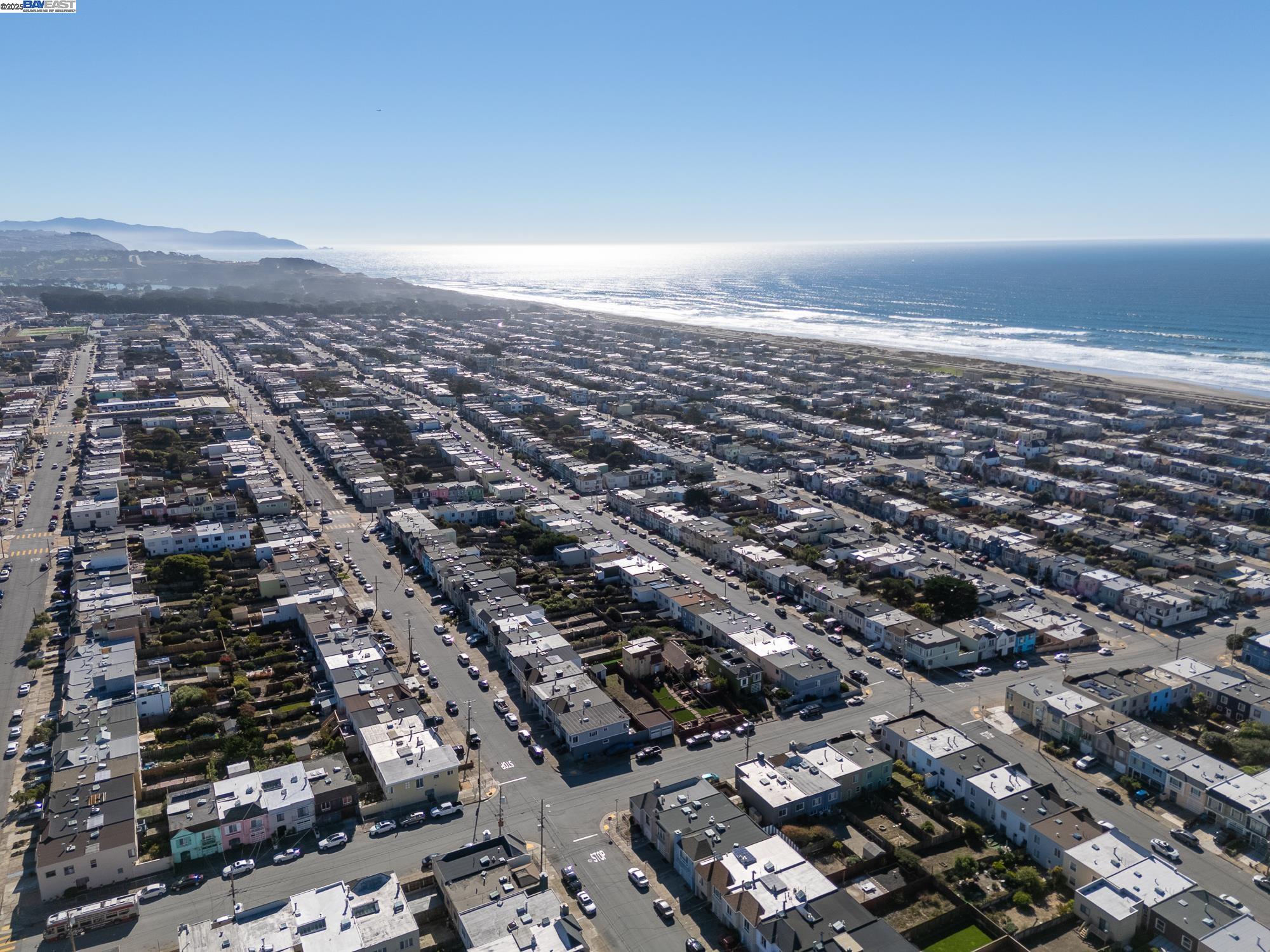 3327 Quintara Street San Francisco, CA 94116 - Photo 31 of 33 an aerial view of a city