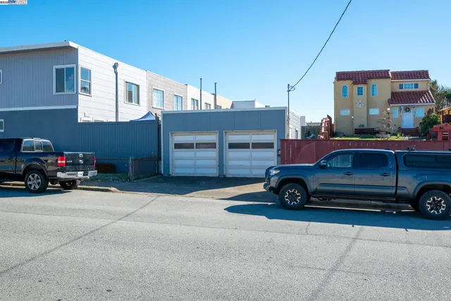 $800,000 | 3327 Quintara Street, San Francisco, CA 94116