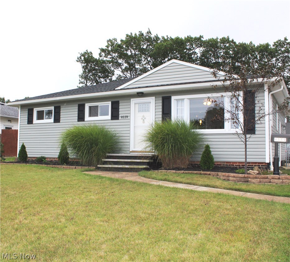 9559 Reichert Road Parma, OH 44130 - Photo 1 of 14