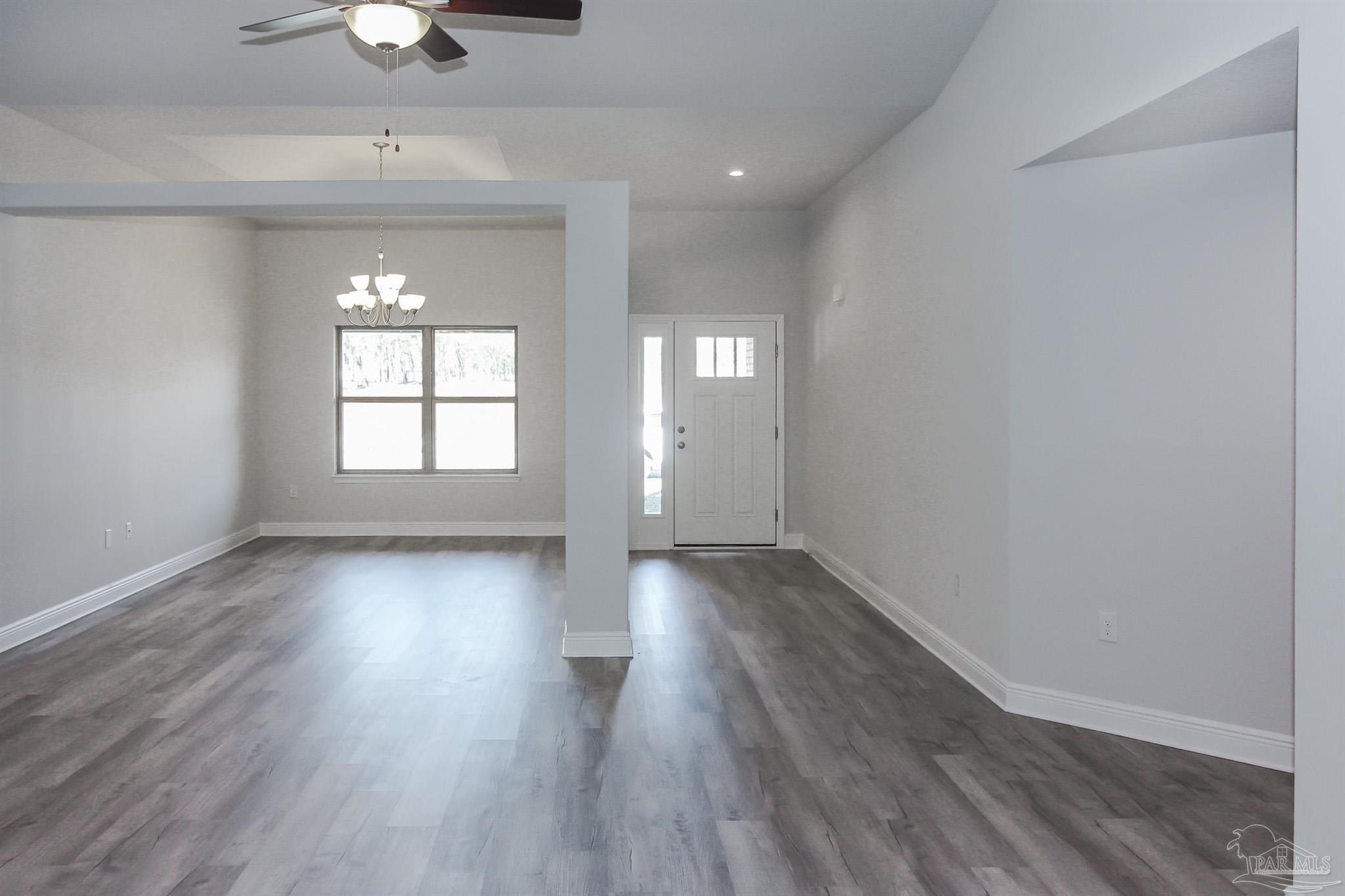 5913 Parsonage Circle Milton, FL 32570 - Photo 5 of 25