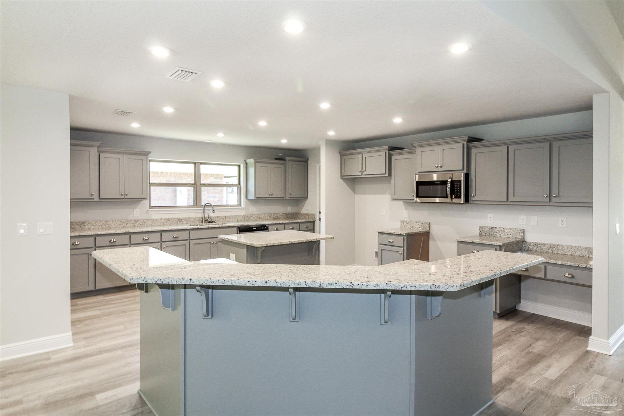 5913 Parsonage Circle Milton, FL 32570 - Photo 9 of 25