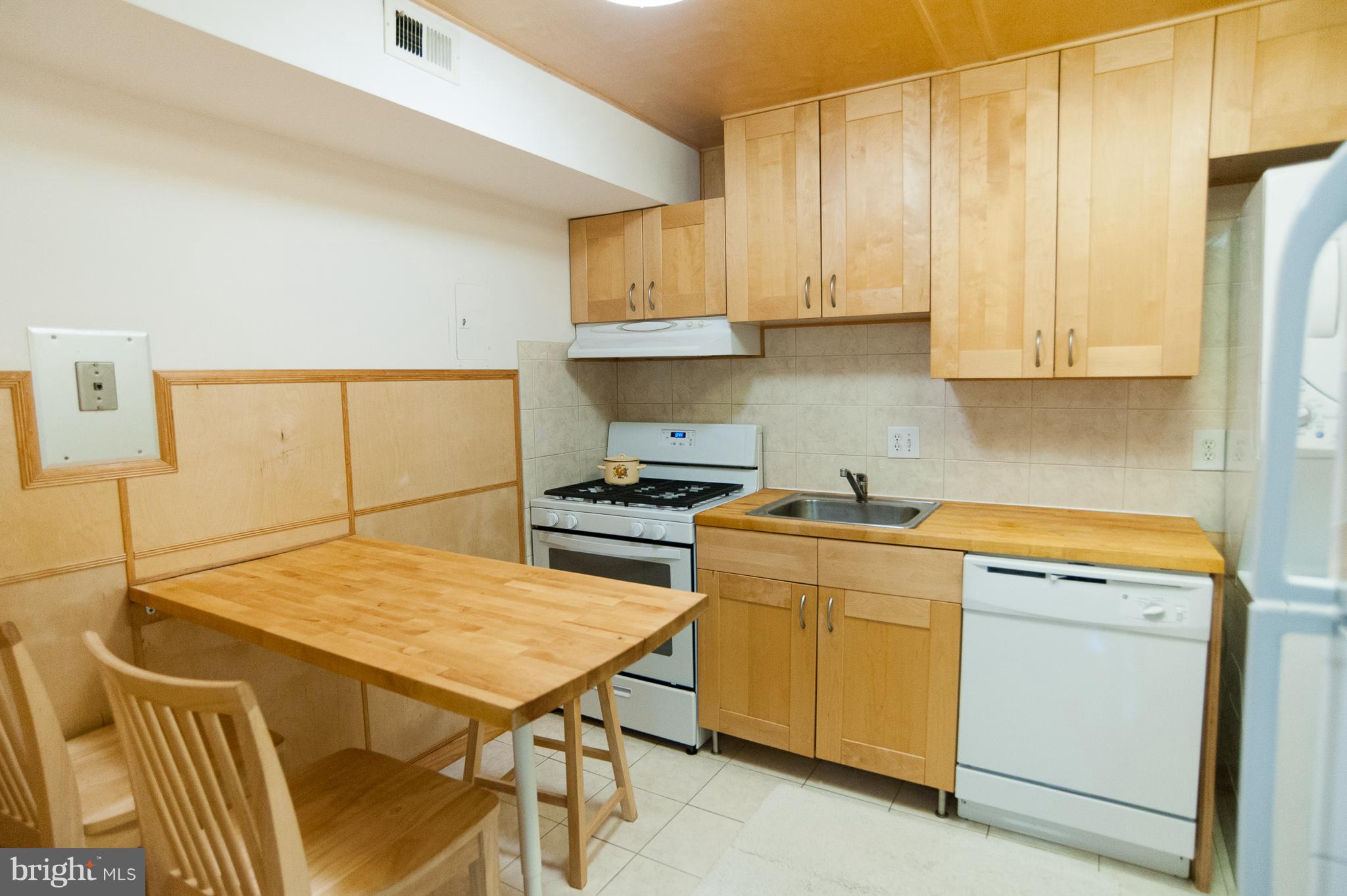 8677 Greenbelt Road, Unit 101 Greenbelt, MD 20770 - Photo 23 of 27 Kitchen