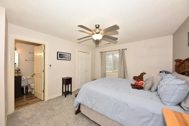 $299,900 | 636 Pewaukee Road, Unit H, Pewaukee, WI 53072