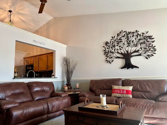 $299,900 | 636 Pewaukee Road, Unit H, Pewaukee, WI 53072