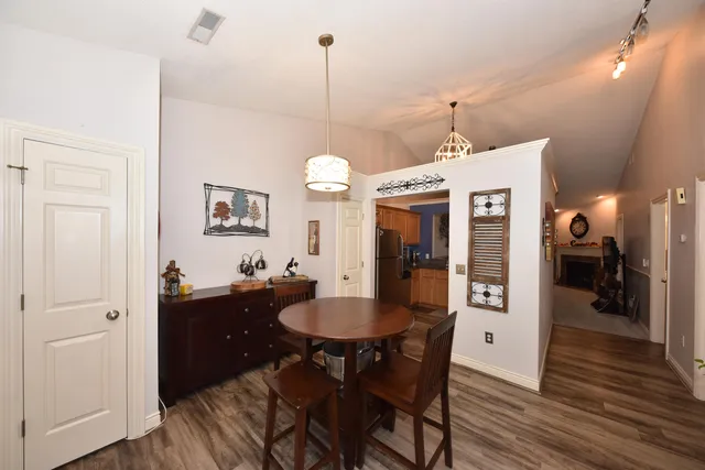 $299,900 | 636 Pewaukee Road, Unit H, Pewaukee, WI 53072