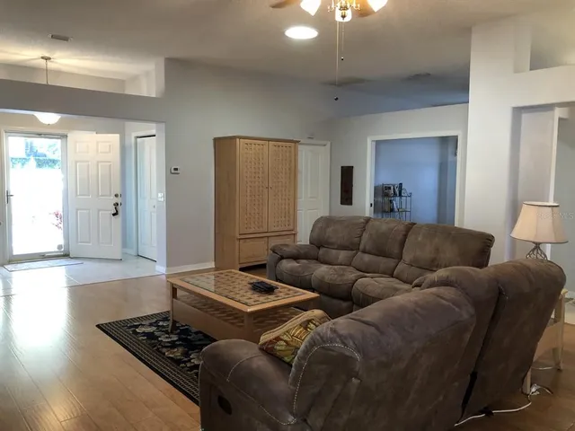 $2,400 | 119 Costa Mesa Drive, Lady Lake, FL 32159