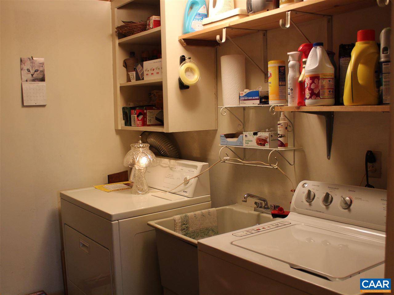 4143 Orange Road Aroda, VA 22709 - Photo 11 of 16 a utility room with dryer and washer