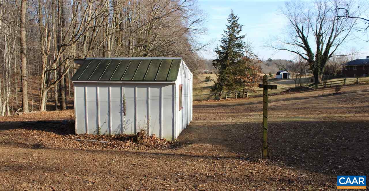 4143 Orange Road Aroda, VA 22709 - Photo 16 of 16 a front view of a house with a yard