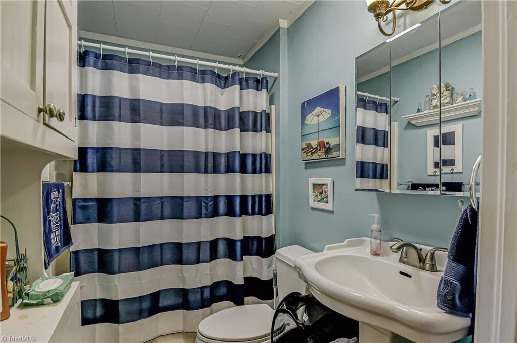 3330 Fraternity Church Road Winston-Salem, NC 27127 - Photo 22 of 32