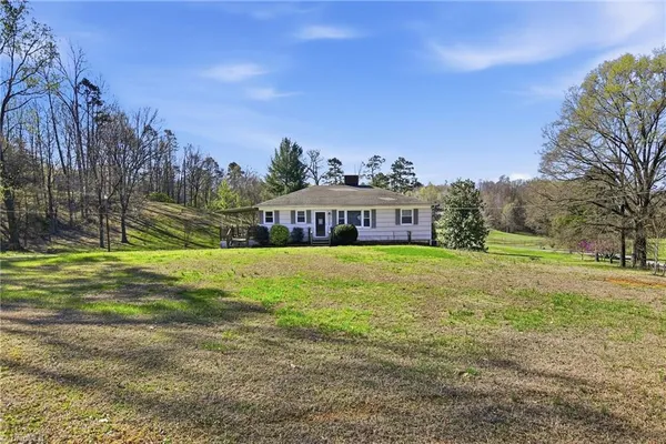 $250,000 | 3330 Fraternity Church Road, Winston-Salem, NC 27127