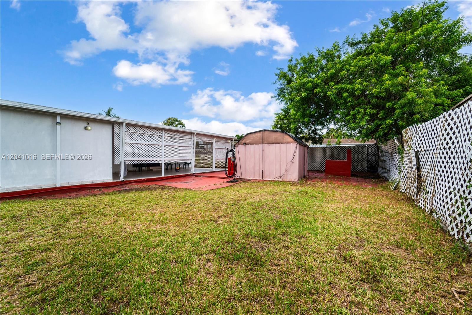 11941 Southwest 4th Street Miami, FL 33184 - Photo 30 of 40