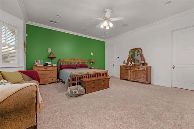 a view of a house with entertaining space