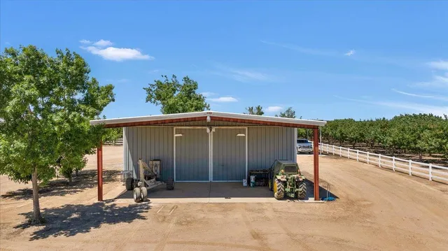 $3,500,000 | 8401 Mayer Avenue, Bakersfield, CA 93314