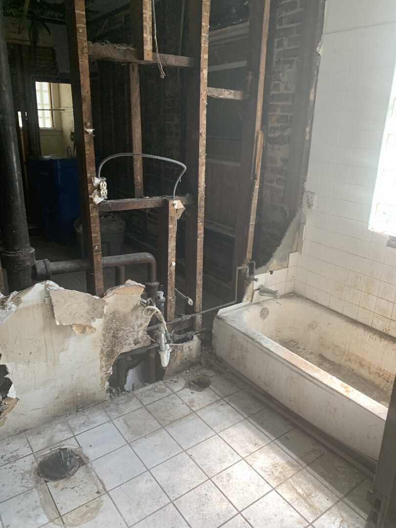 6840 South Indiana Avenue Chicago, IL 60637 - Photo 3 of 10