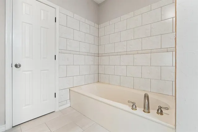 $430,000 | 1326 Whisper Lane, Glen Rose, TX 76043