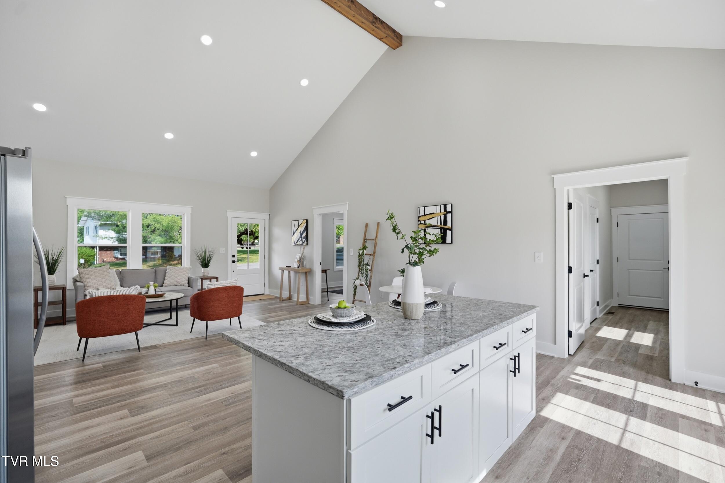 112 Lamont Road Bristol, VA 24201 - Photo 13 of 31 dsc04986