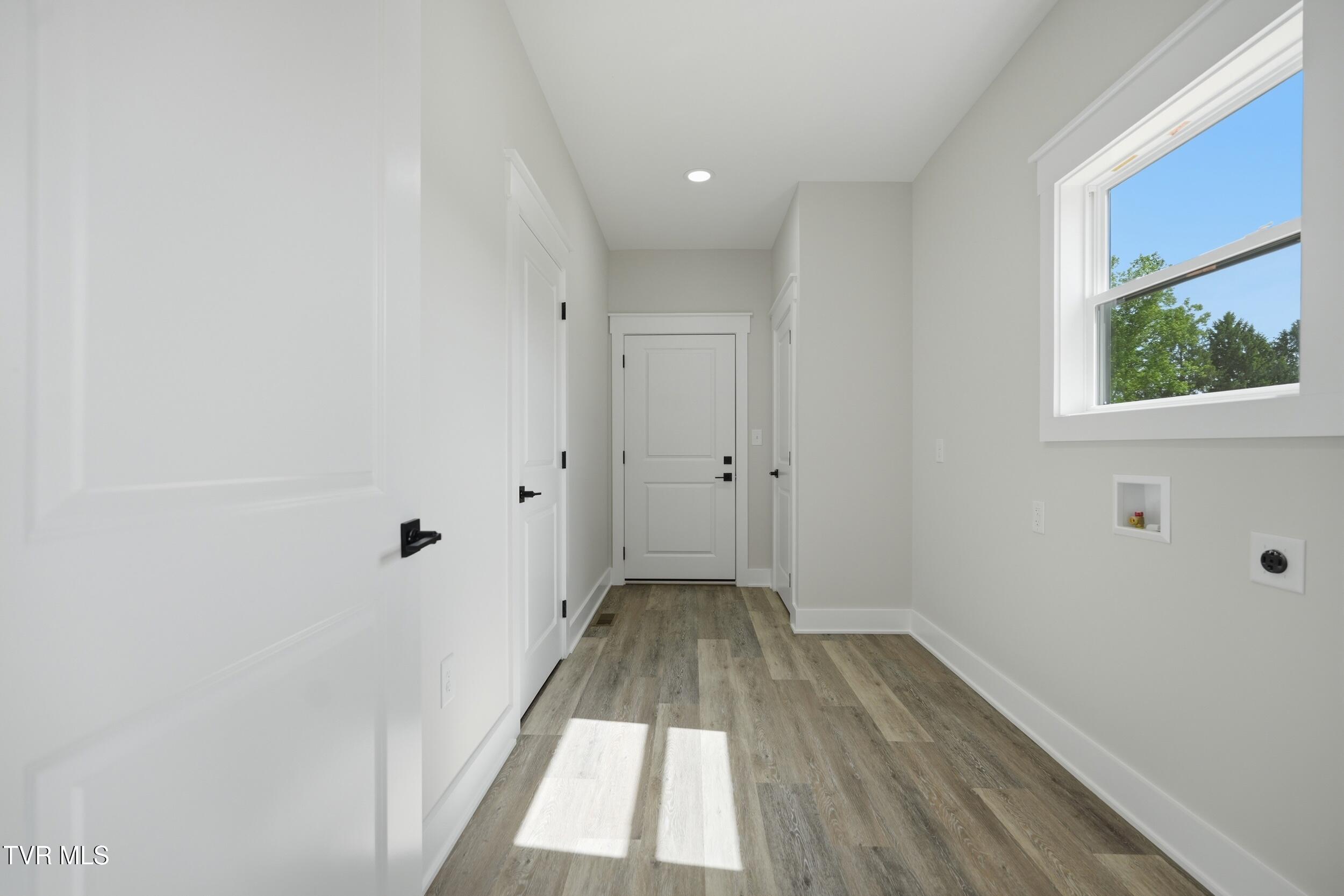 112 Lamont Road Bristol, VA 24201 - Photo 14 of 31 dsc04989