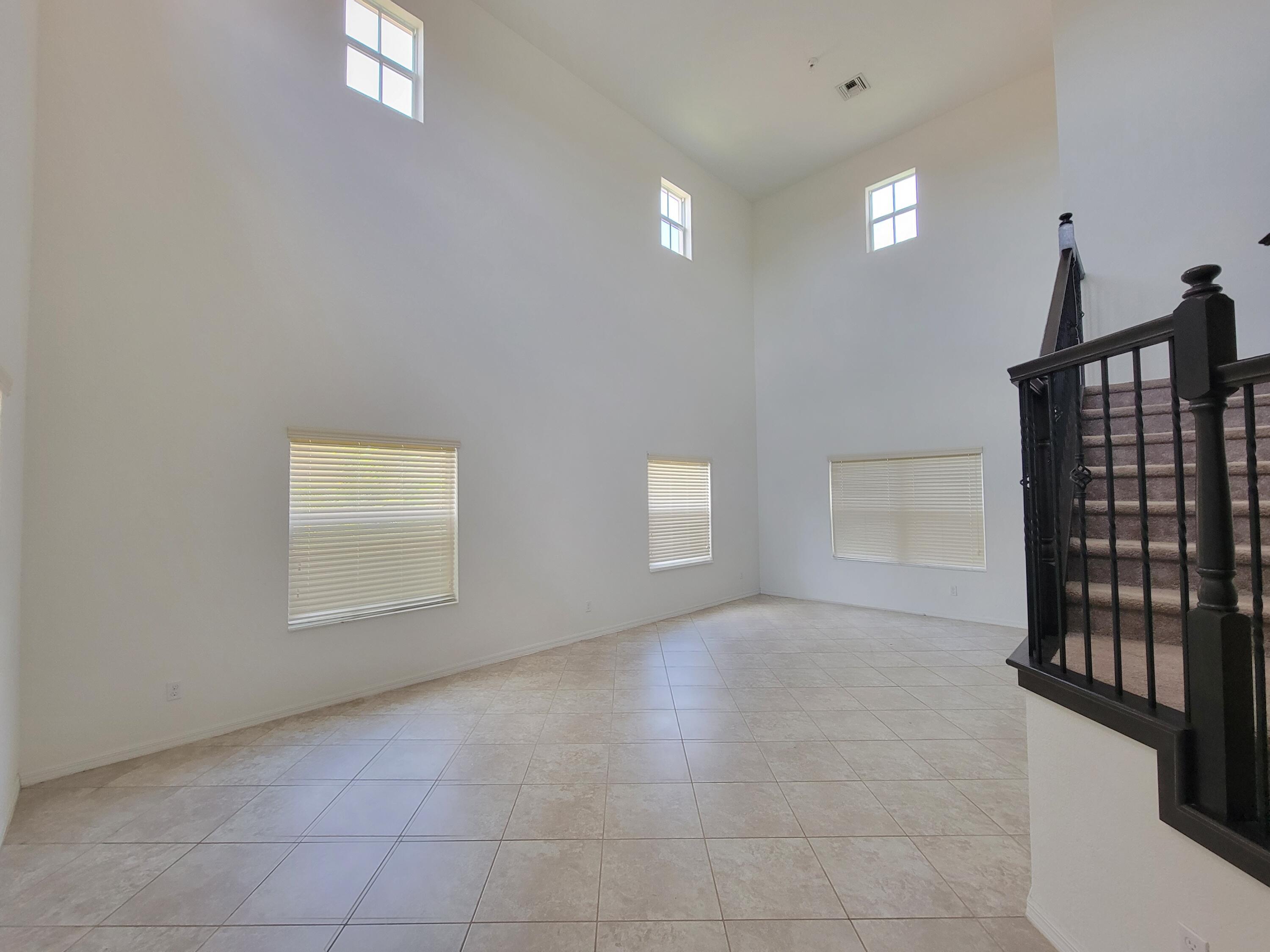 183 Rudder Cay Way Jupiter, FL 33458 - Photo 7 of 49 20220624_142631