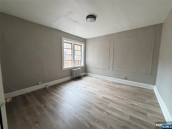 $1,400 | 16 Irving Street, Unit C7, Newark, NJ 07104
