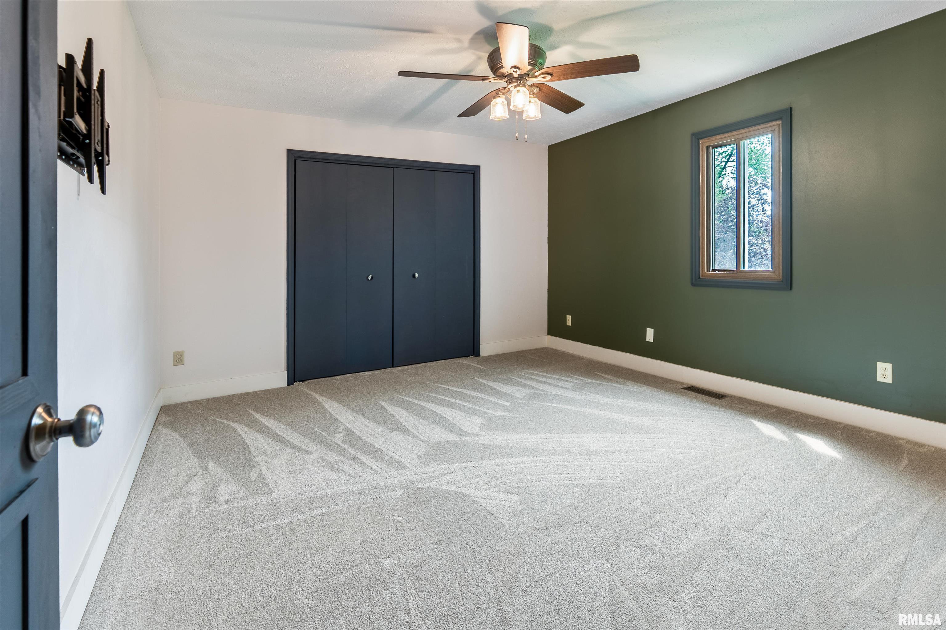 105 Colchester Drive Normal, IL 61761 - Photo 36 of 54