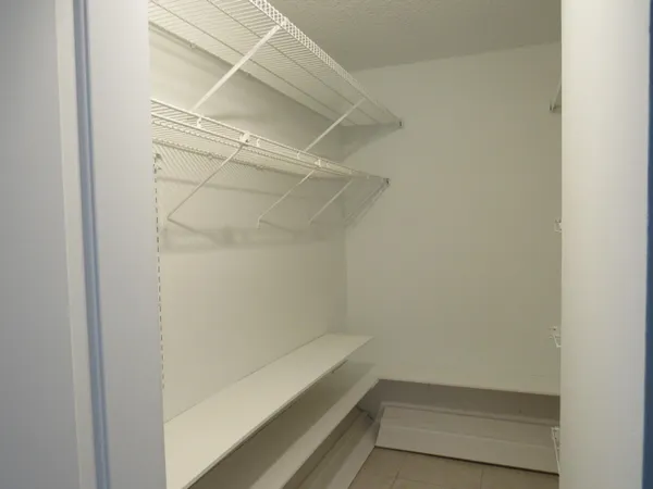 $2,000 | 703 Sunny Pine Way, Unit G2, Greenacres, FL 33415