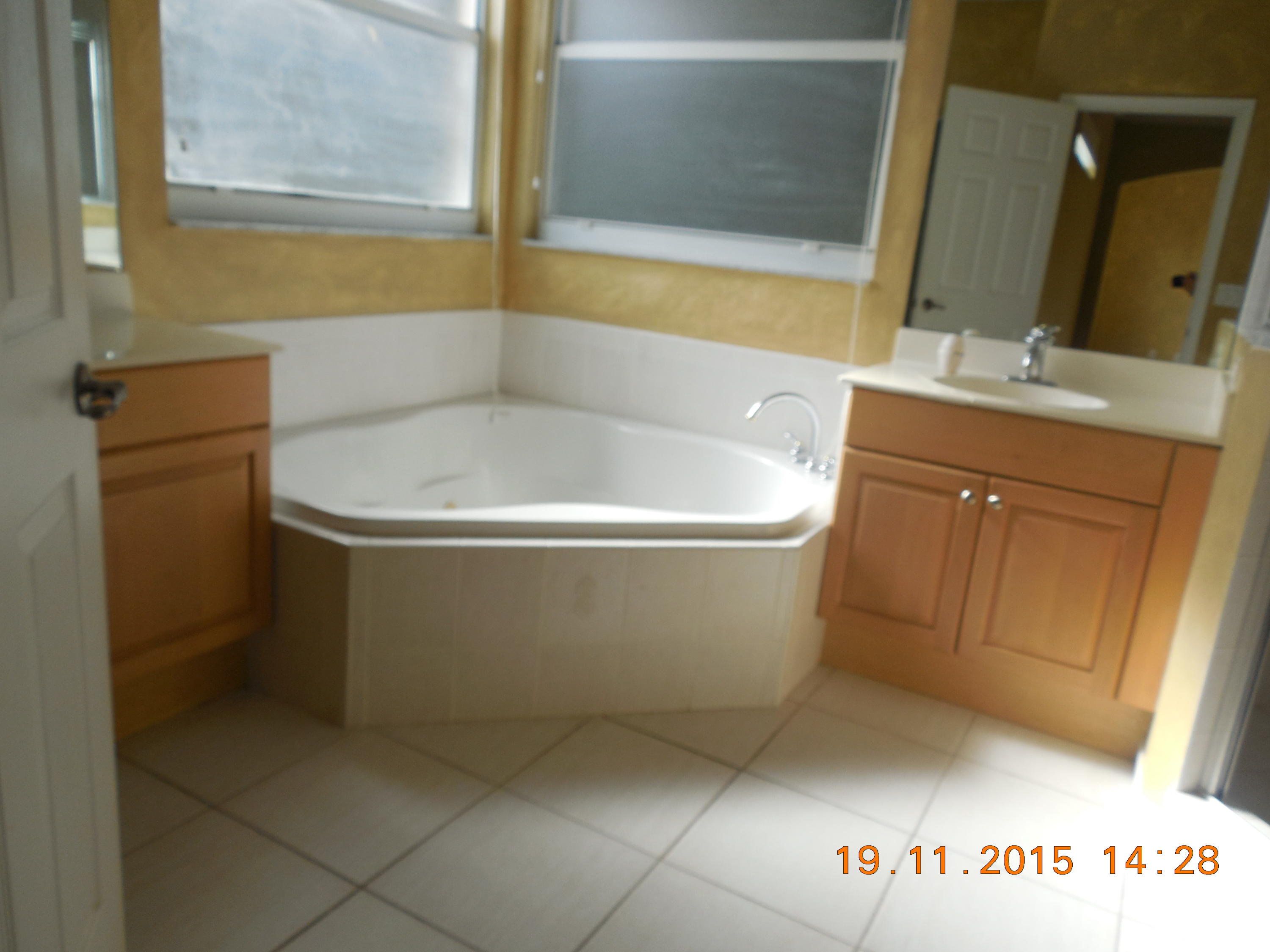 9704 Vineyard Court Boca Raton, FL 33428 - Photo 15 of 15 Bathroom