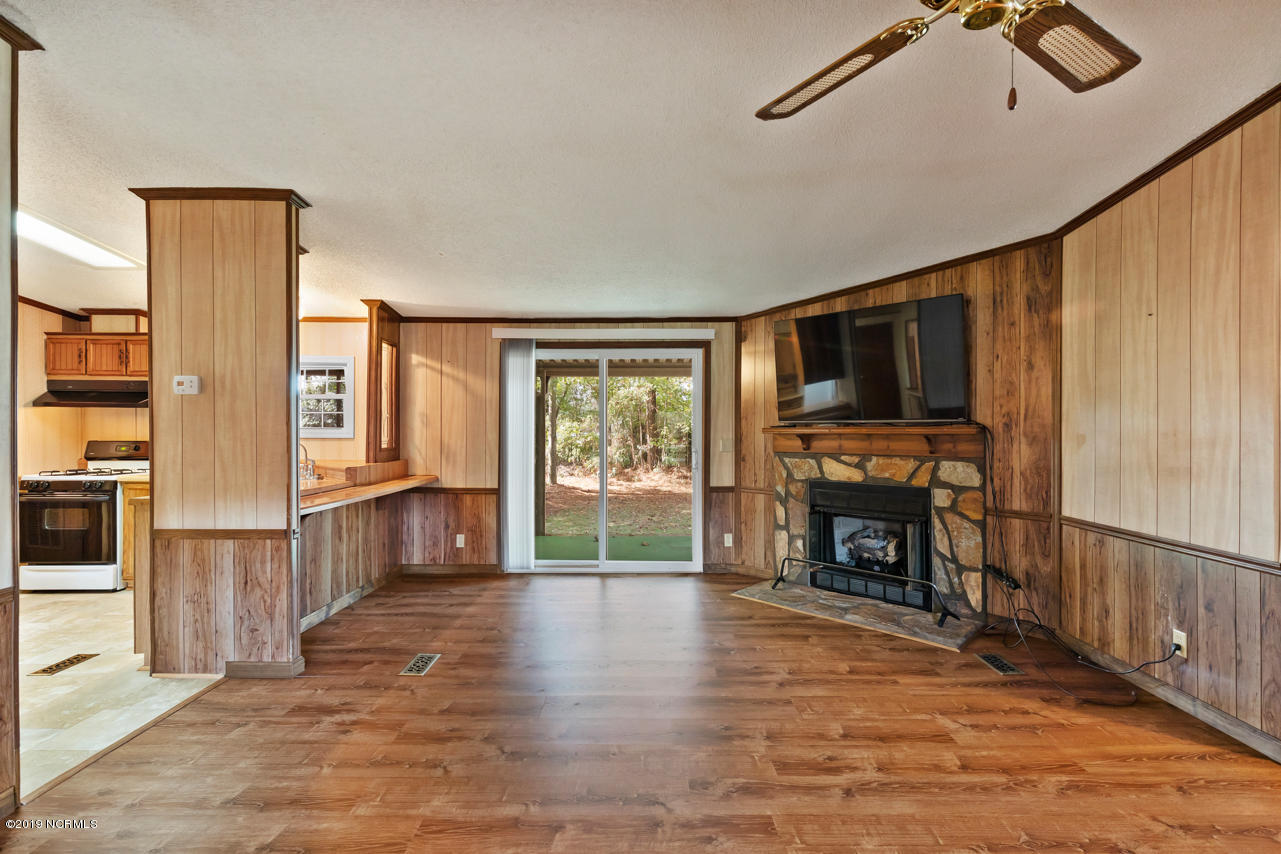 519 North Brown Road Beulaville, NC 28518 - Photo 4 of 38 9