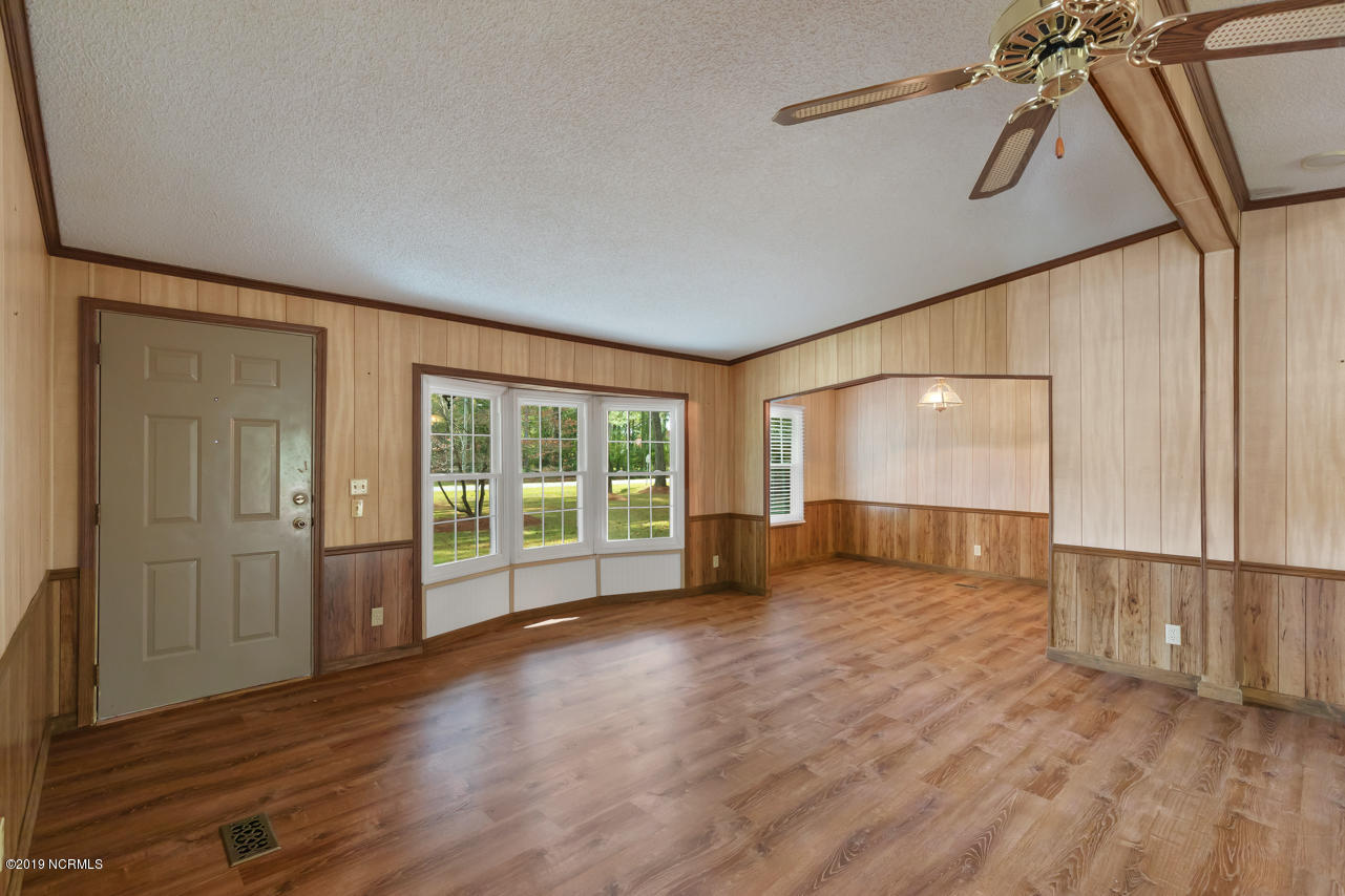 519 North Brown Road Beulaville, NC 28518 - Photo 8 of 38 6