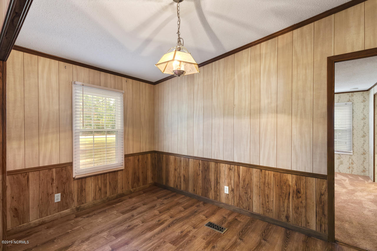 519 North Brown Road Beulaville, NC 28518 - Photo 10 of 38 11