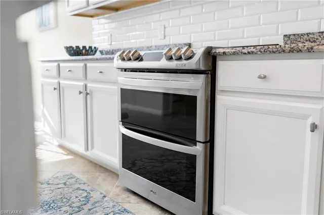 $1,075,000 | 4698 Abaca Circle, Naples, FL 34119