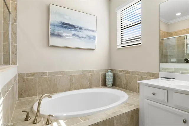 $1,075,000 | 4698 Abaca Circle, Naples, FL 34119