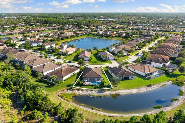 $1,075,000 | 4698 Abaca Circle, Naples, FL 34119