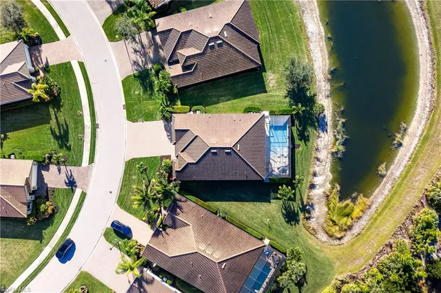 $1,075,000 | 4698 Abaca Circle, Naples, FL 34119