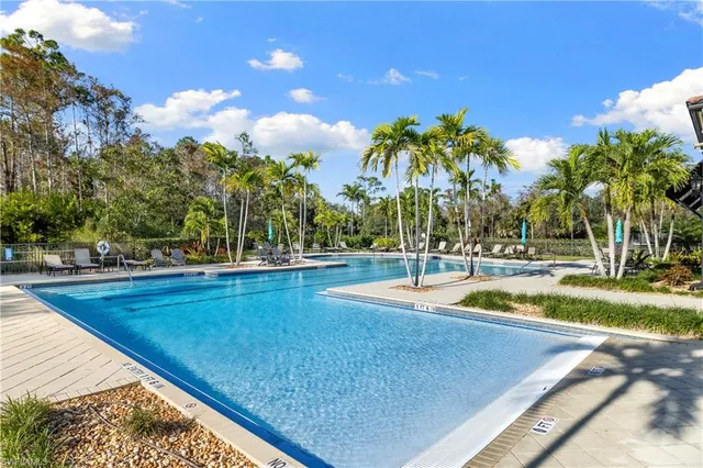$1,075,000 | 4698 Abaca Circle, Naples, FL 34119