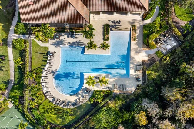 $1,075,000 | 4698 Abaca Circle, Naples, FL 34119