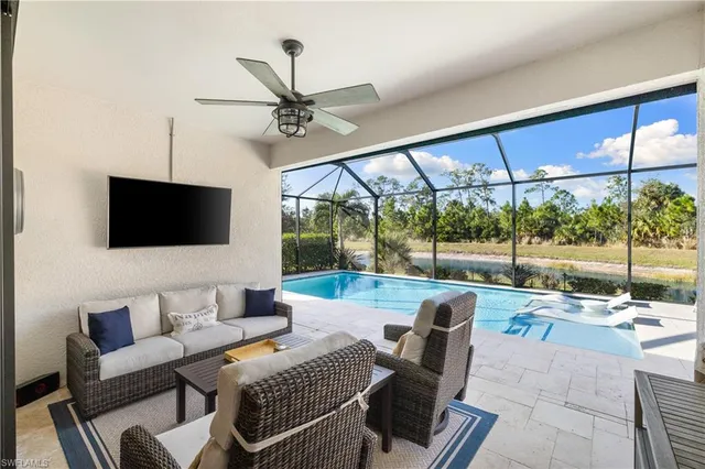 $1,075,000 | 4698 Abaca Circle, Naples, FL 34119