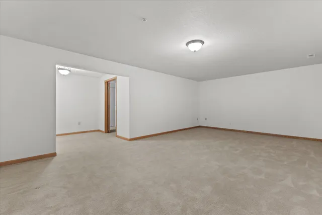 $275,000 | 4787 West Maple Leaf Circle, Greenfield, WI 53220