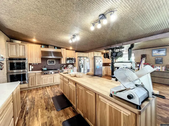 $499,000 | 200 2nd Street, Kaycee, WY 82639