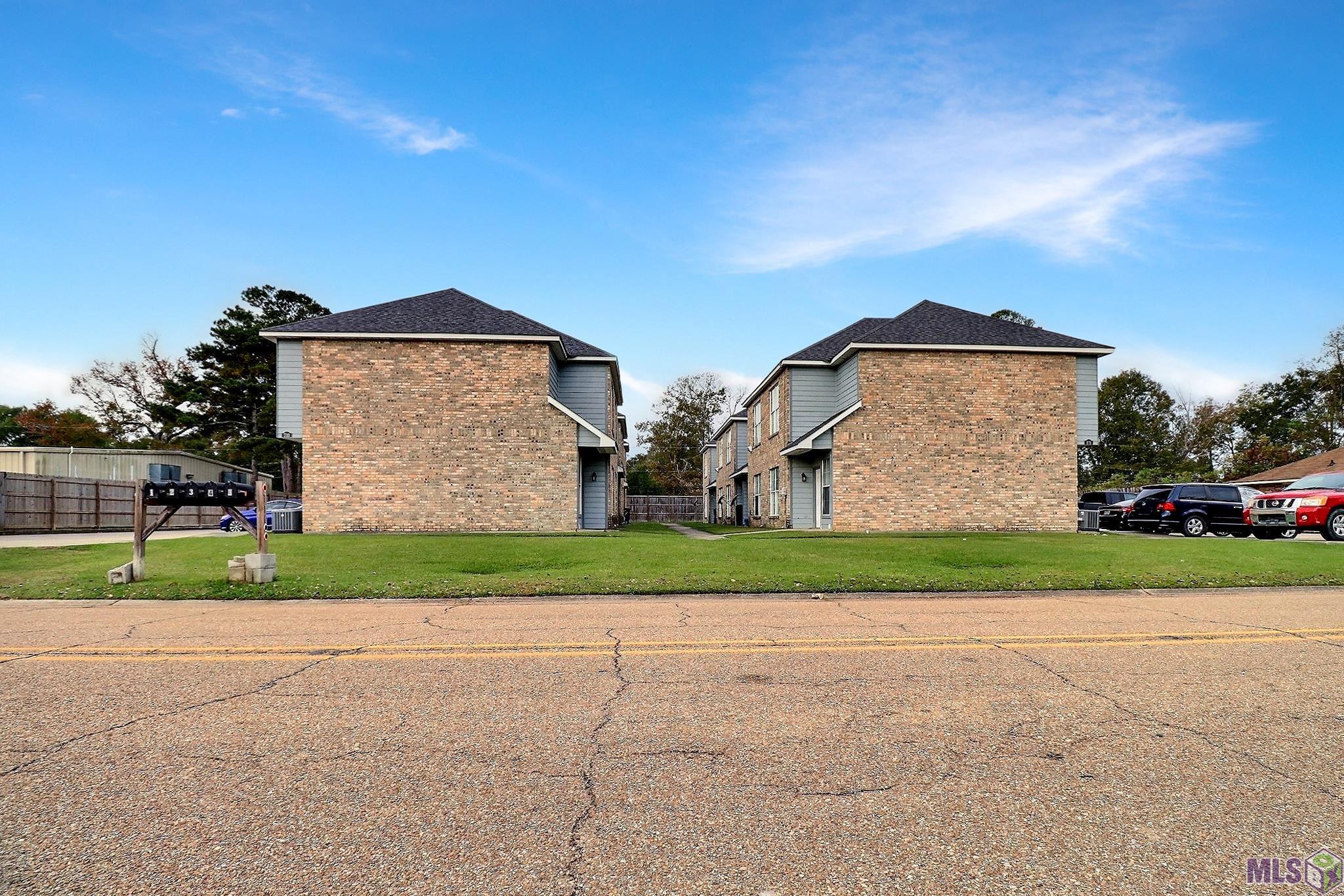 678 Gloria Drive Baton Rouge, LA 70819 - Photo 1 of 28
