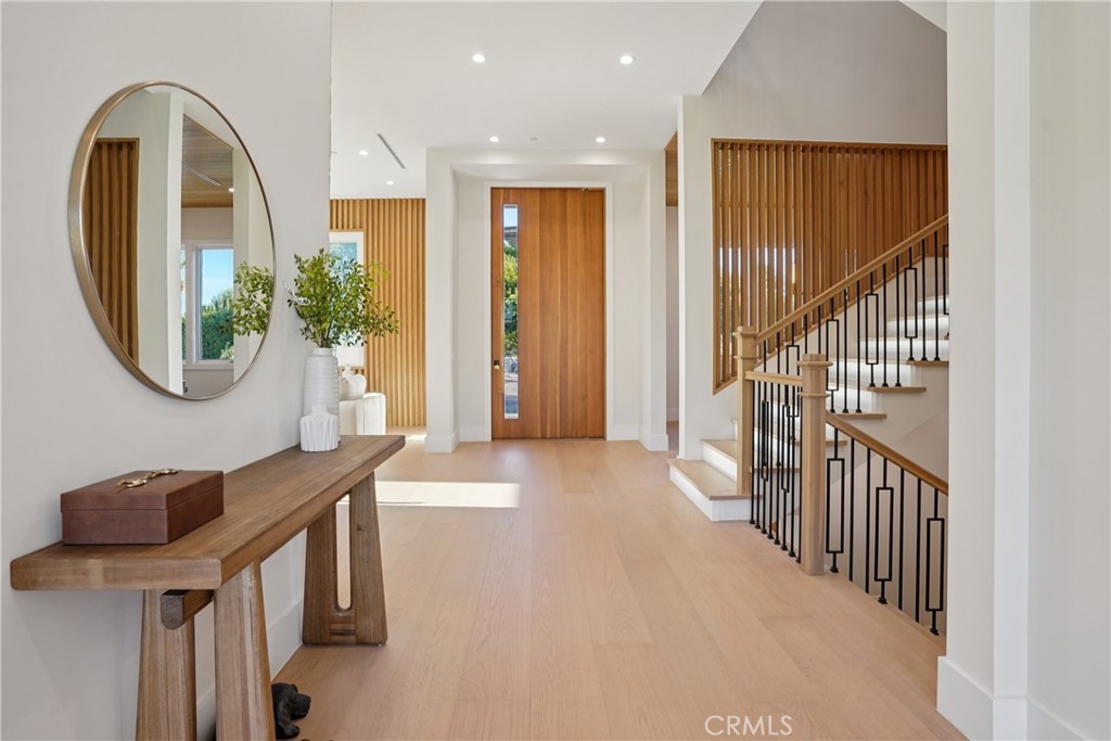 17354 Toquet Drive Encino, CA 91316 - Photo 9 of 75 Gallery Image 9