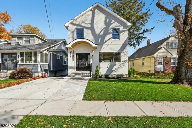 $690,000 | 215 Floral Street, Roselle, NJ 07203