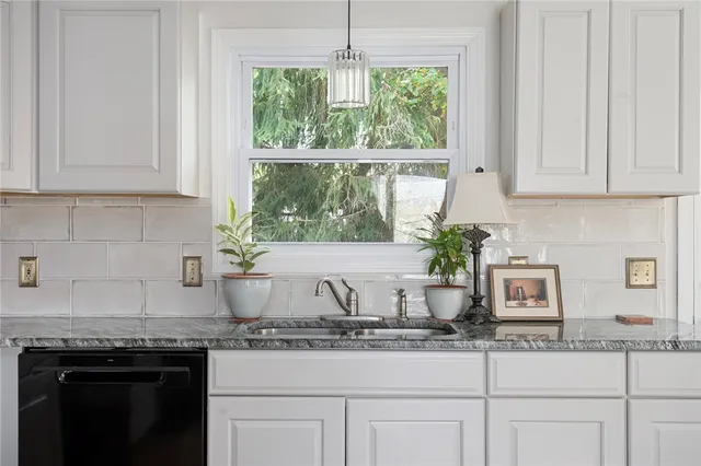 $2,800 | 40 Paolino Street, Johnston, RI 02919