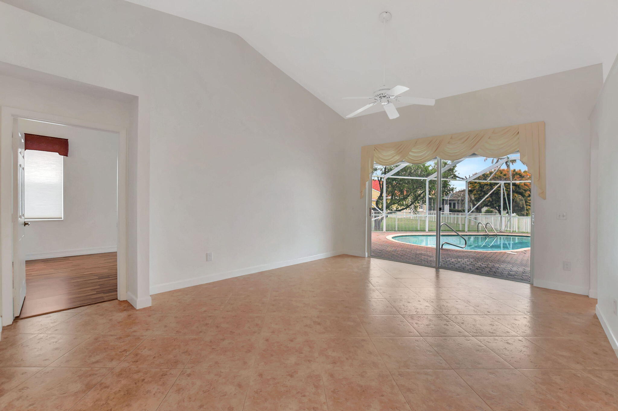 18570 Serena Pointe Lane Boca Raton, FL 33496 - Photo 8 of 59 4-web-or-mls-DSC_0766