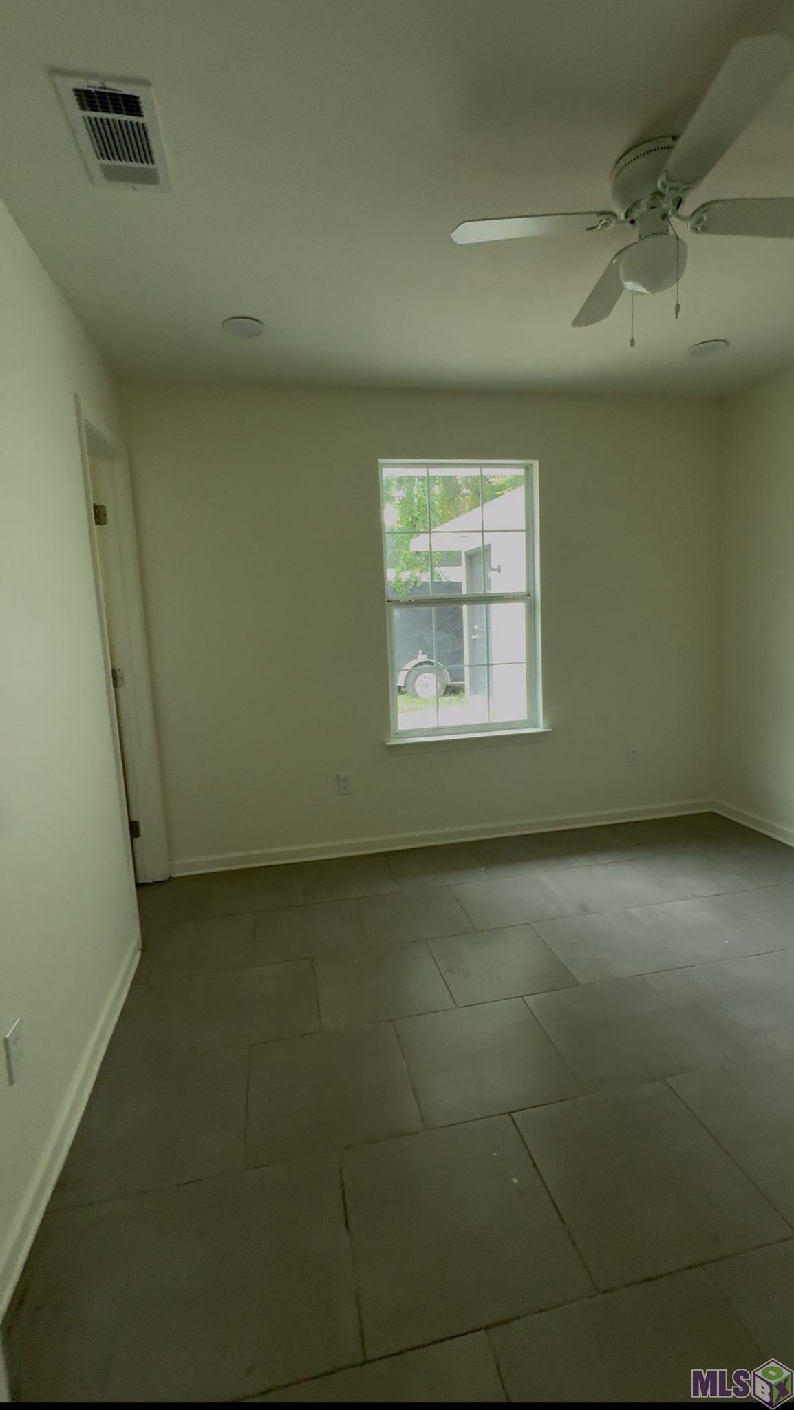 4173 Libuse Drive Baton Rouge, LA 70816 - Photo 4 of 8